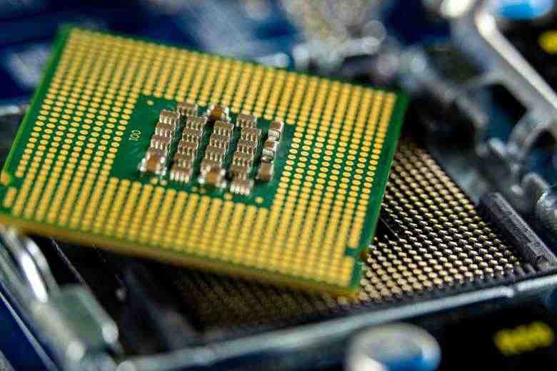 What caused the chip shortage 2021?