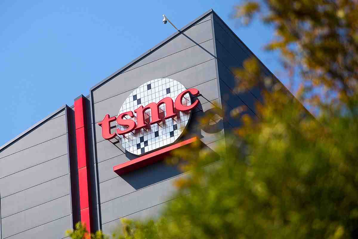 What is the best semiconductor stock to buy?